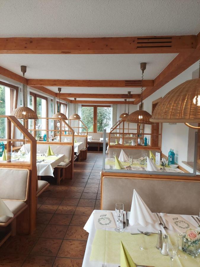 Hotel Landgasthof Frankenstern Goessweinstein Exterior foto